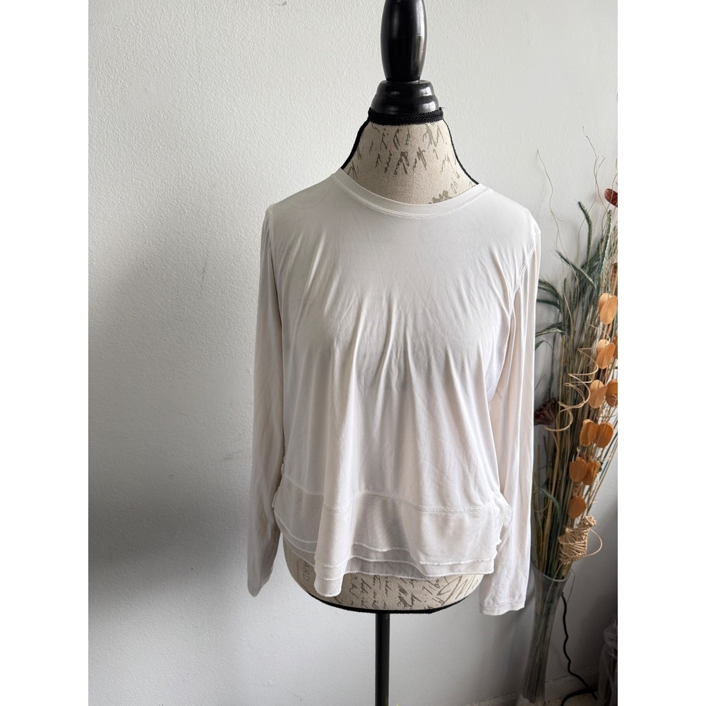 Lululemon Womens Long Sleeve Mesh Hem Activewear Top Off-White Cream Size 8/10